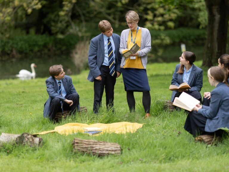 Stoke College Isoty Small School English Outdoor Small